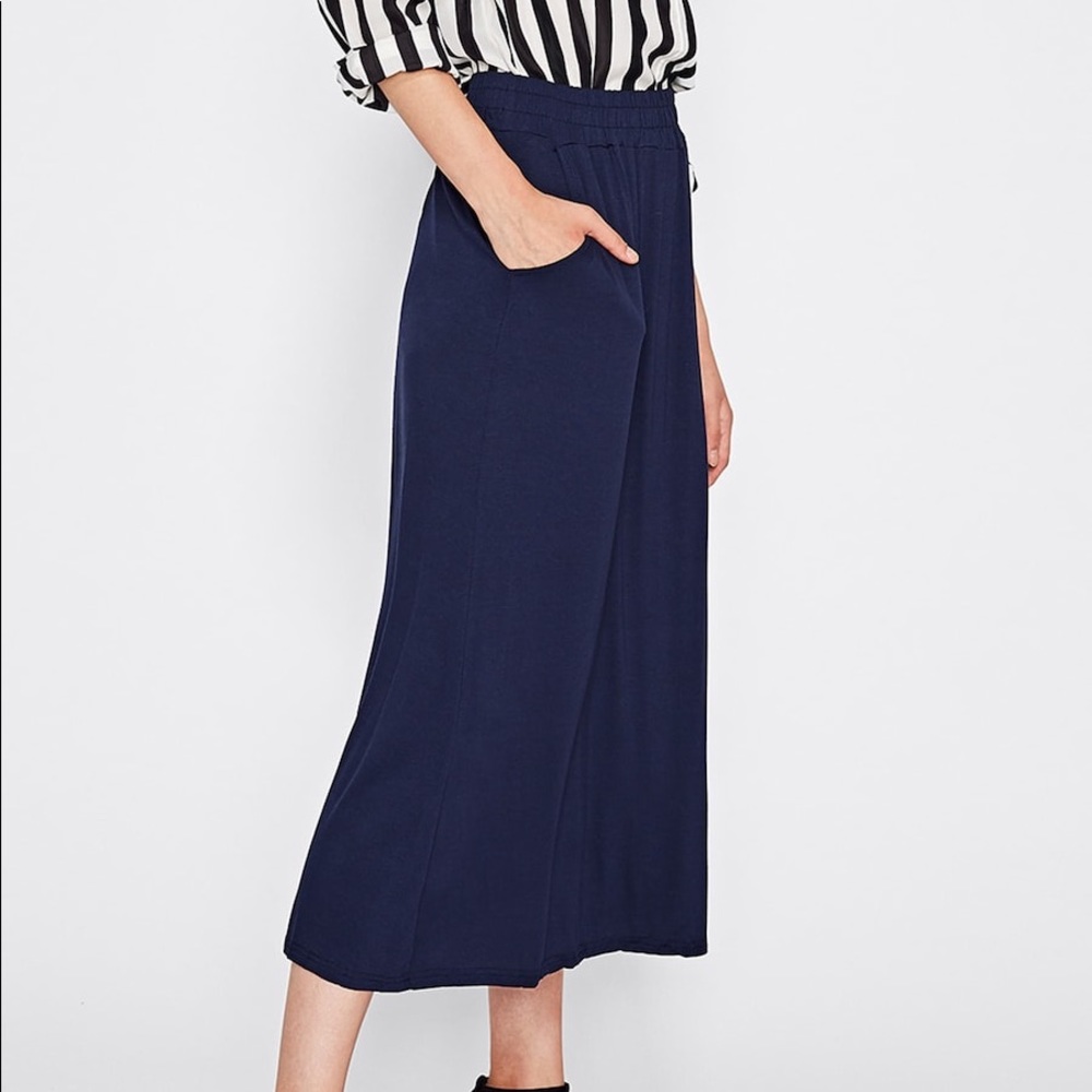 🆕Blue crinkle swing midi skirt - Picture 4 of 7